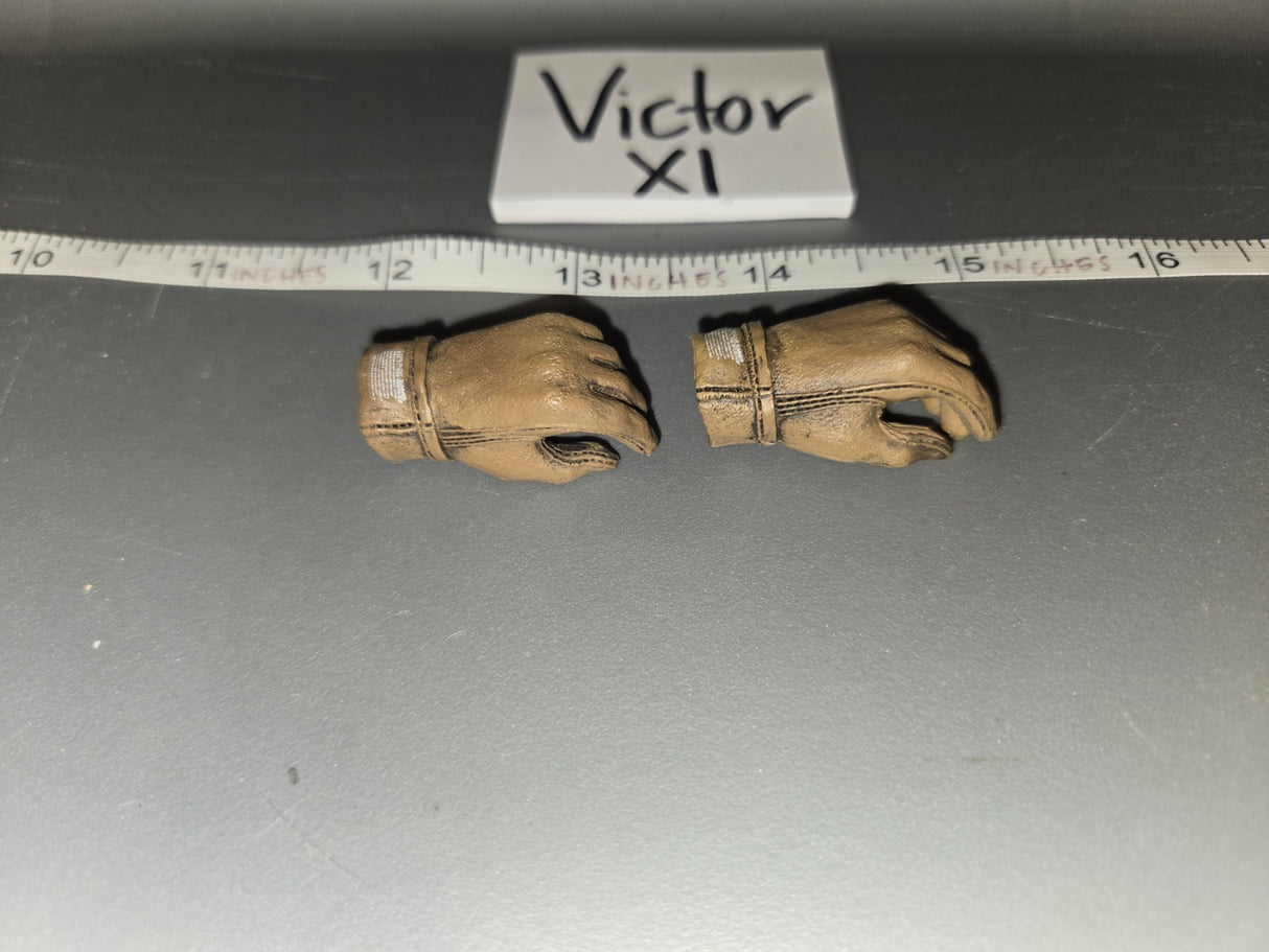 1/6 Scale Modern Military Tan Gloved Hand Pair - Victor XI
