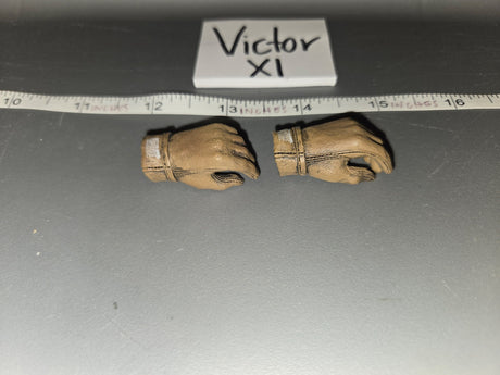 1/6 Scale Modern Military Tan Gloved Hand Pair - Victor XI