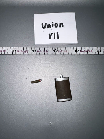 1/6 Scale Western Era Flask and Cigar