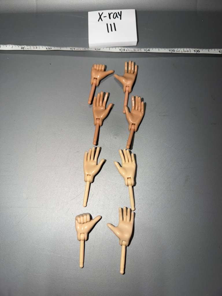 1:6 Scale Female Hand Lot