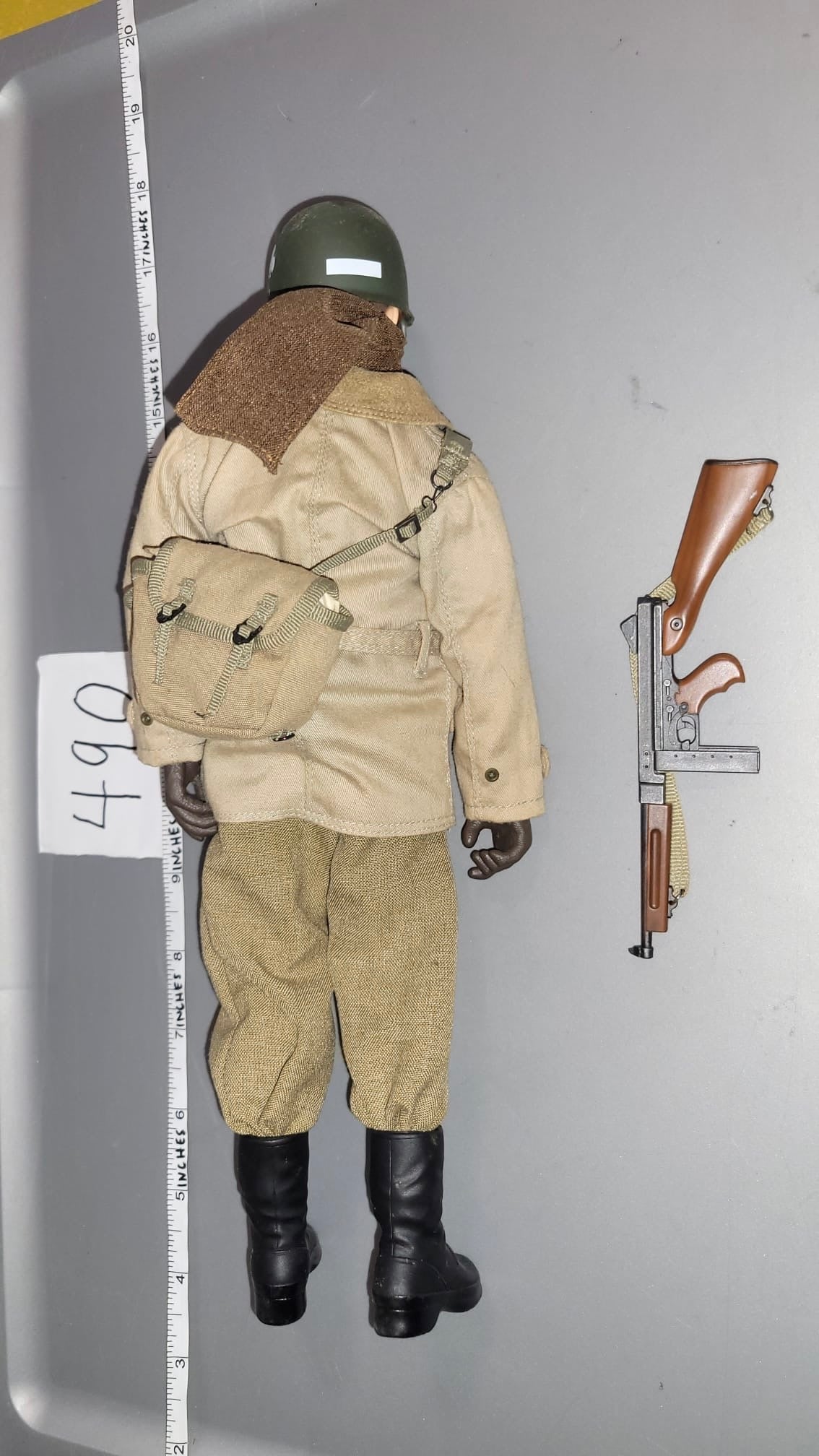1:6 Scale WWII US Paratrooper Dressed Figure - Dragon