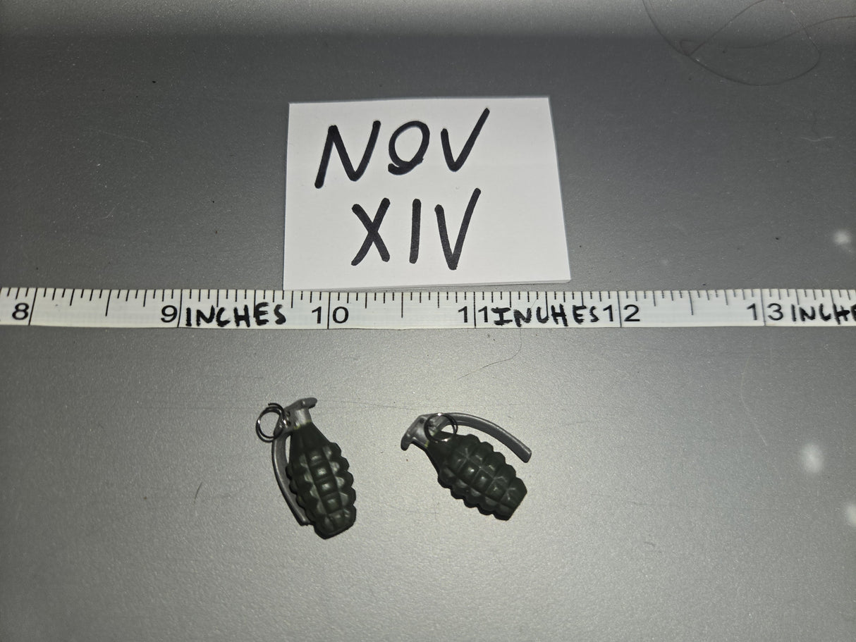 1/6 Scale WWII US Grenade Lot