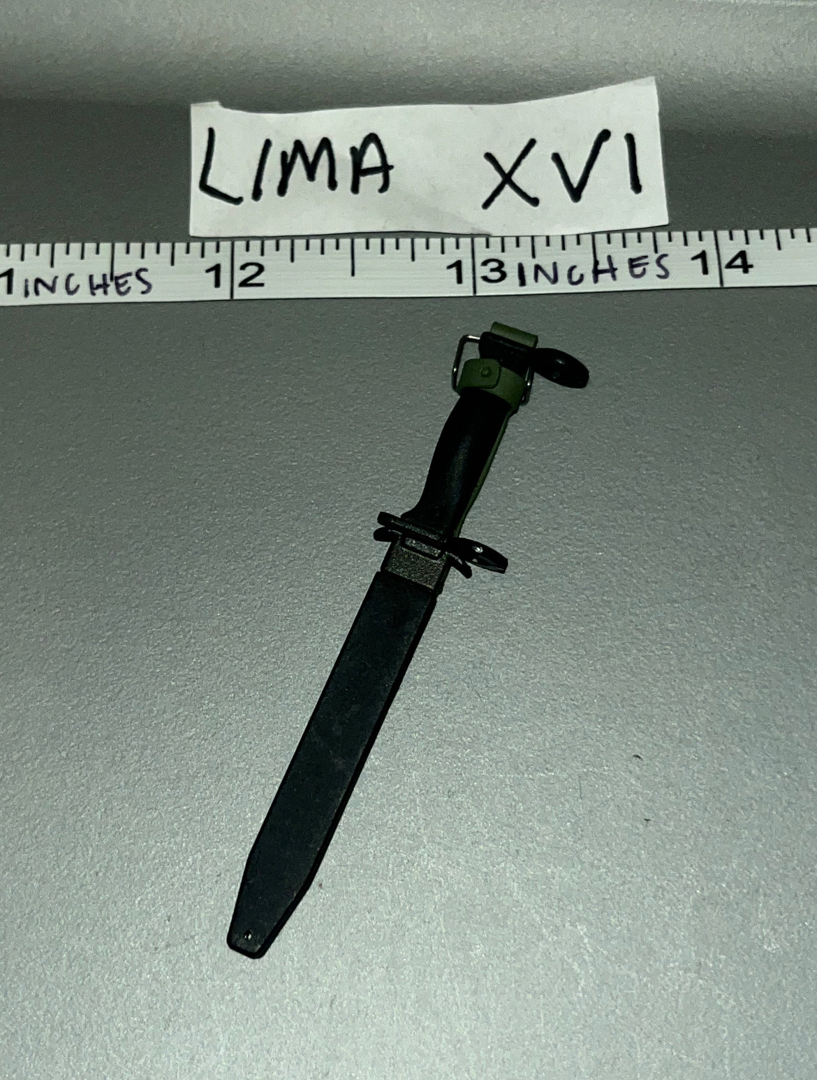 1/6 Scale Modern Era Knife