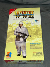 1/6 Scale WWII Russian Soviet Submachine Gunner Yuri Parlovich Popov - NIB Dragon -