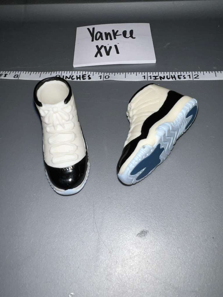 1/6 Scale Modern  Tennis Shoes