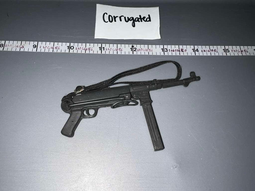 1/6 Scale WWII German MP-40 - dragon