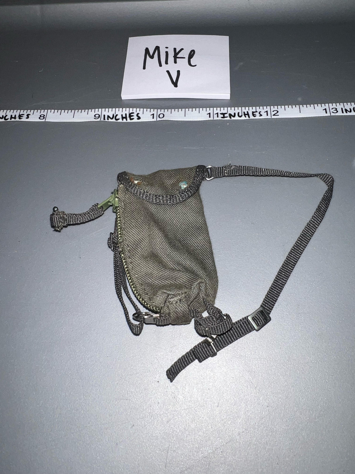 1/6 Scale WWII German Fallschirmjager Gas Mask Bag