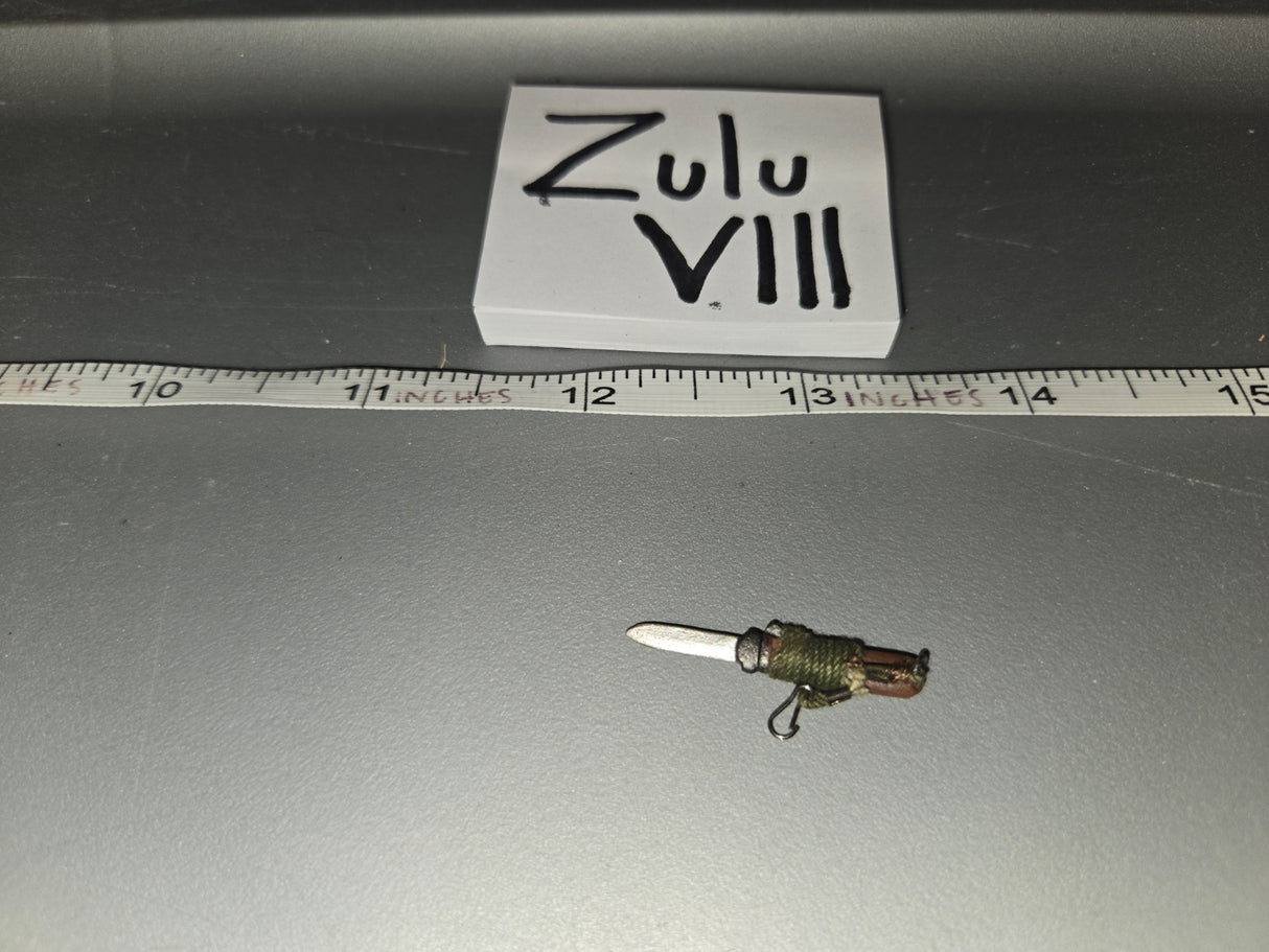 1/6 Scale WWII US Fighting Knife and Sheath - Zulu VIII