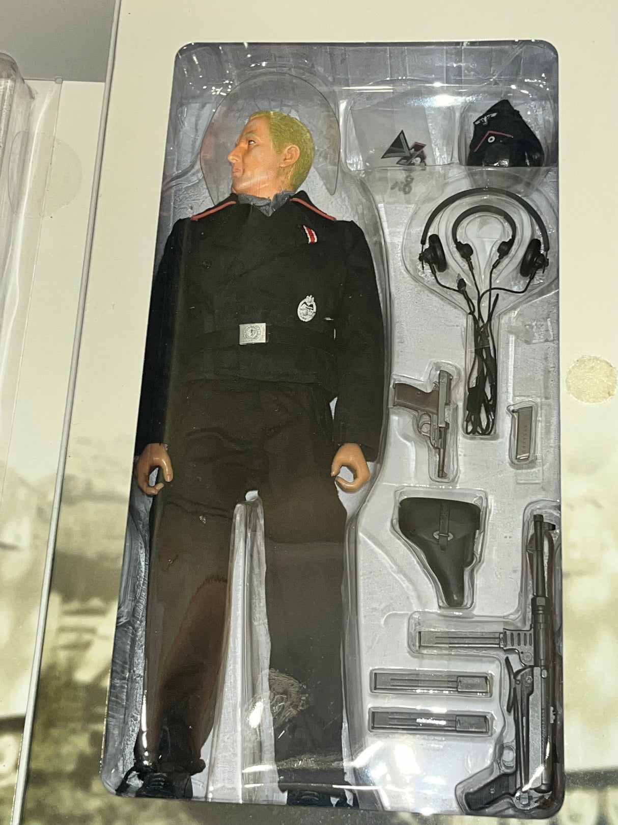 1/6 Scale WWII GERMAN HEER PANZER CREWMAN 7. PANZER DIVISION (GEFREITER) - Marius - NIB Dragon
