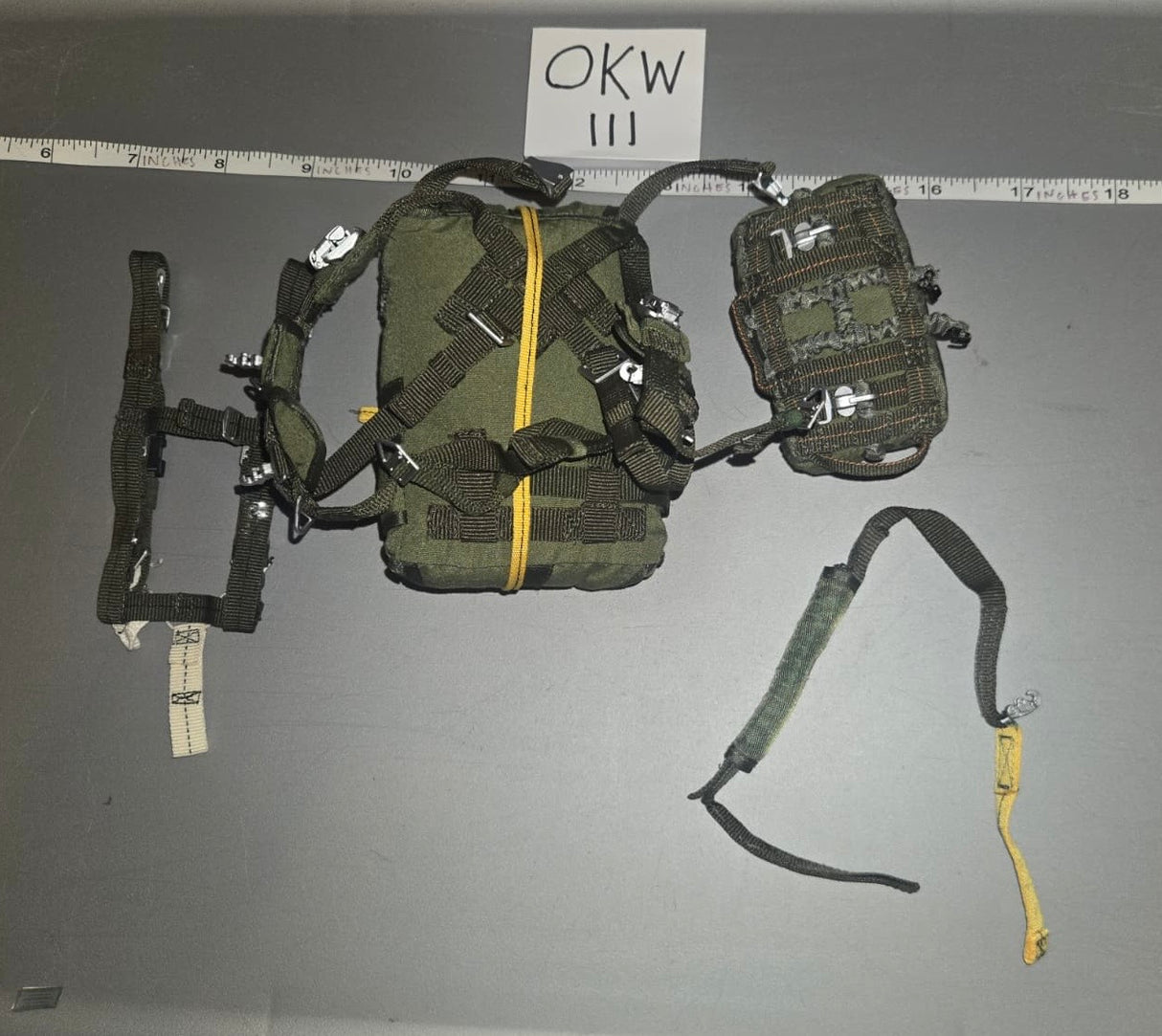 1:6 Scale Modern US Paratrooper Parachute Set
