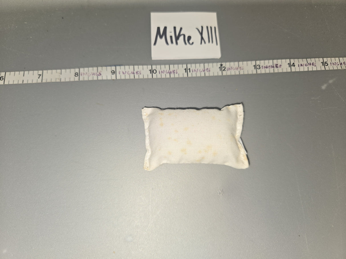 1/6 Scale Modern Era Pillow Diorama Item