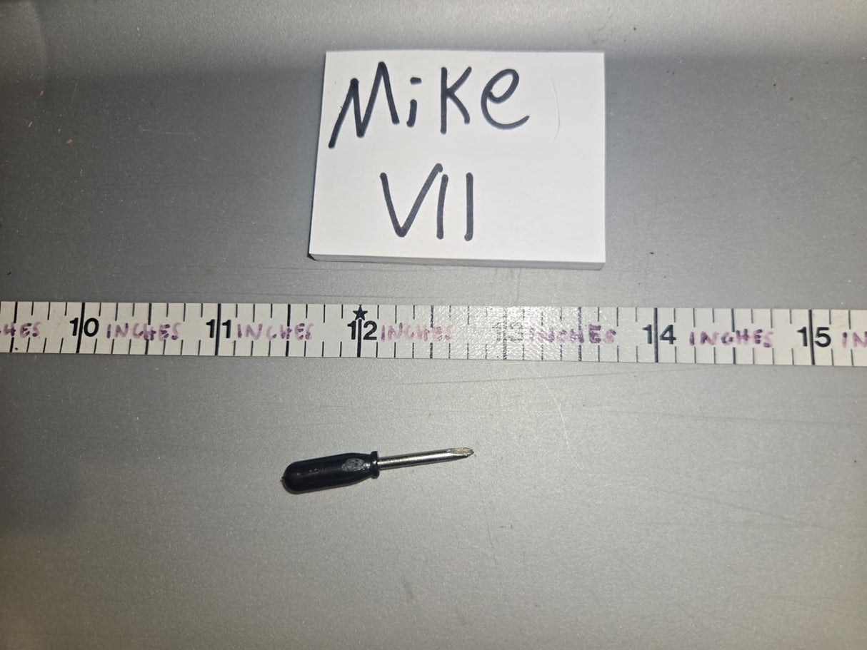 1:6 Scale Screw Driver  - Tool Diorama Item