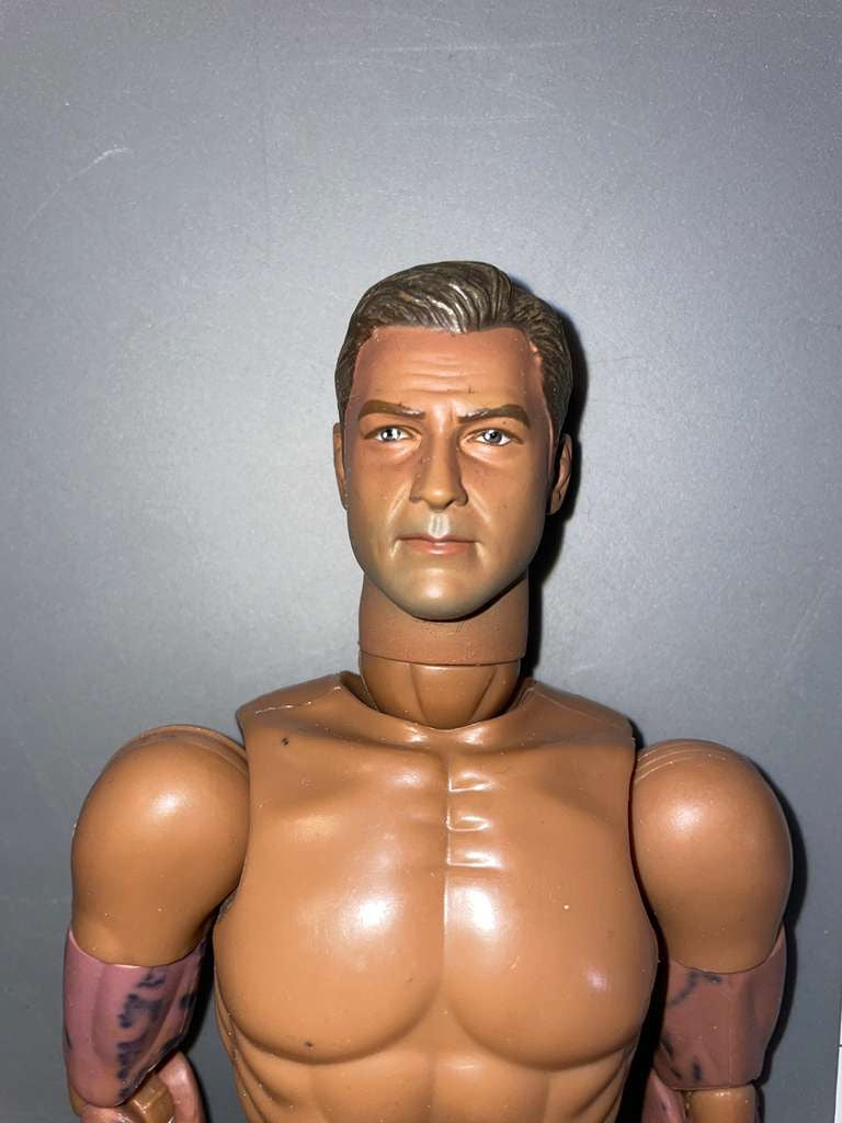 1/6 Scale Nude Hot Toys Figure