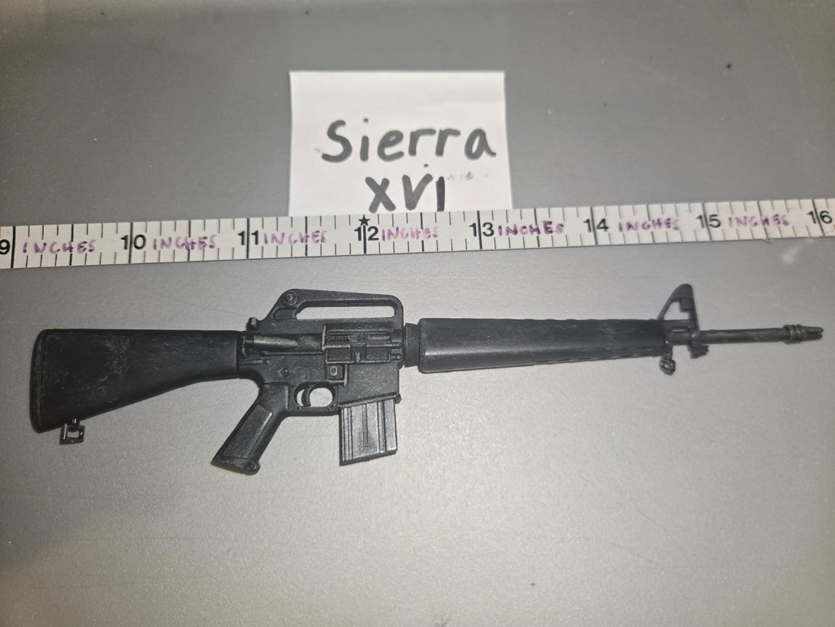 1:6 Scale Vietnam Era US M-16 Rifle