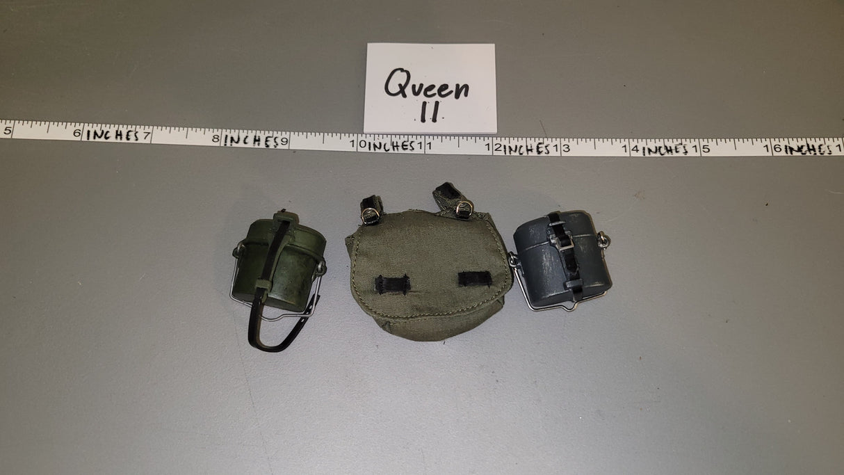 1/6 Scale WWII German Bread Bag Lot