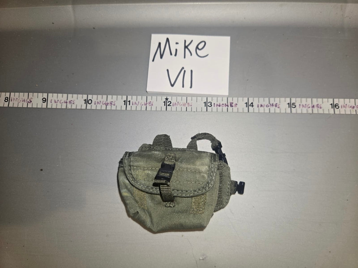 1:6 Scale Modern Era Drop Down Pouch