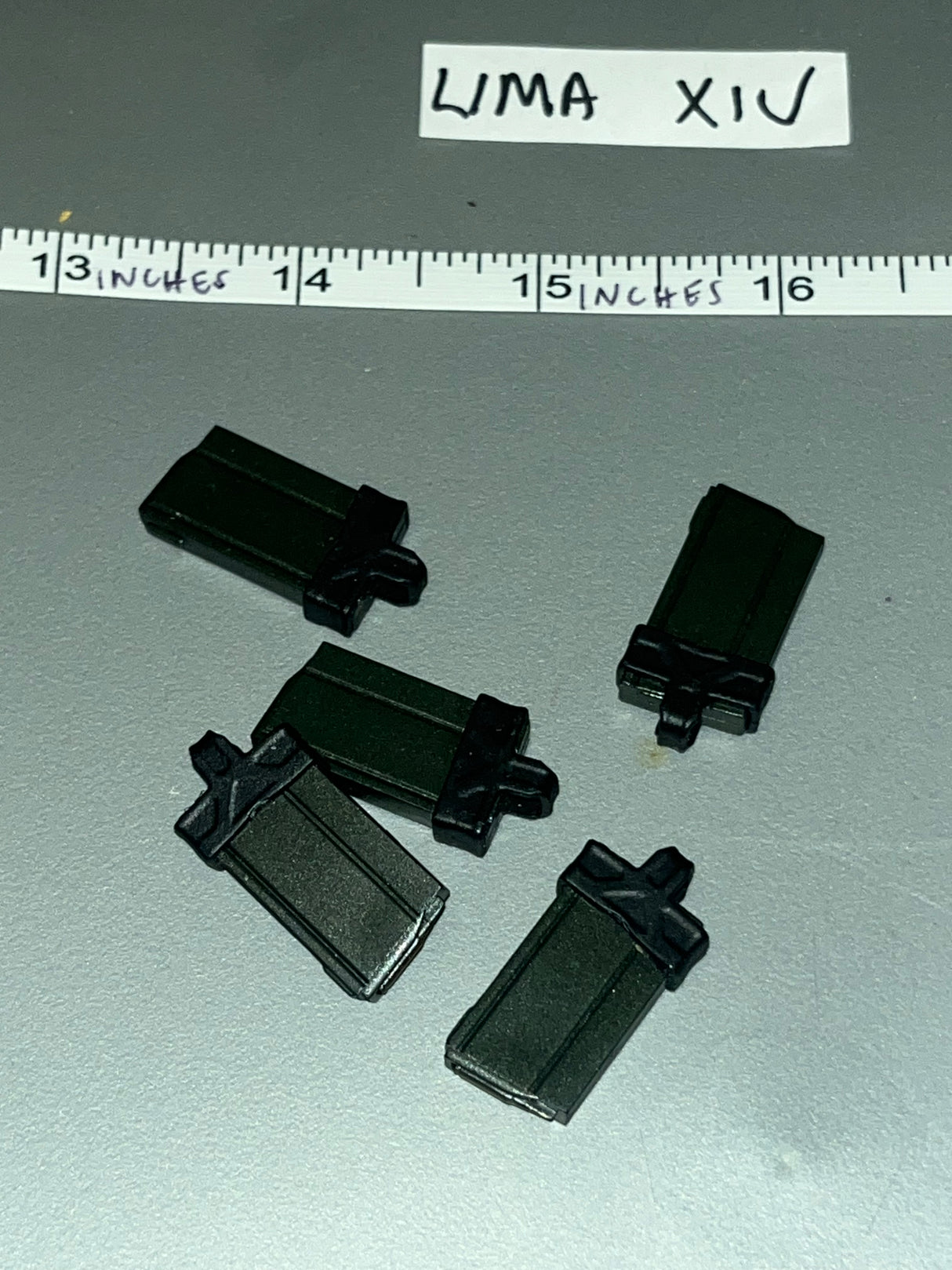 1/6 Scale Modern Era Magazine Lot