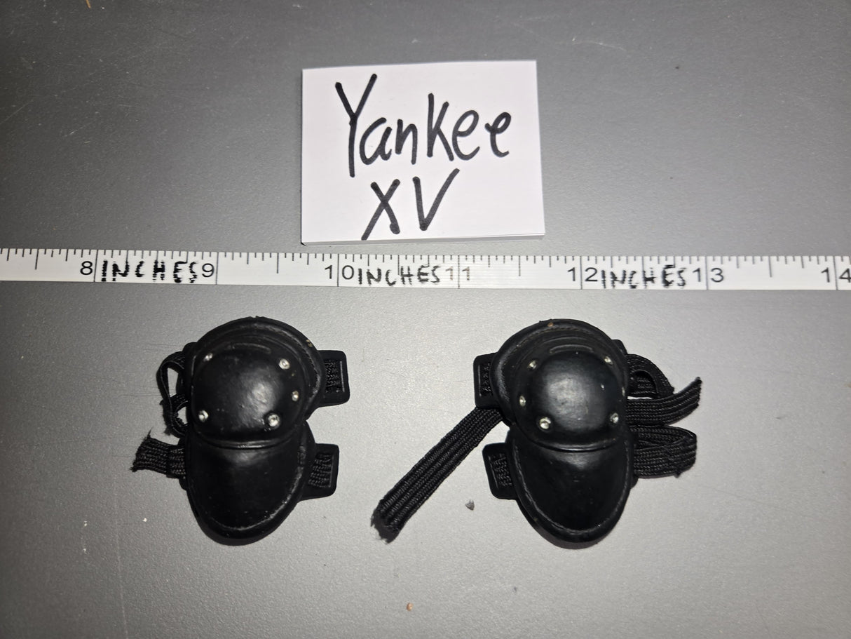 1/6 Scale Modern Knee Pads