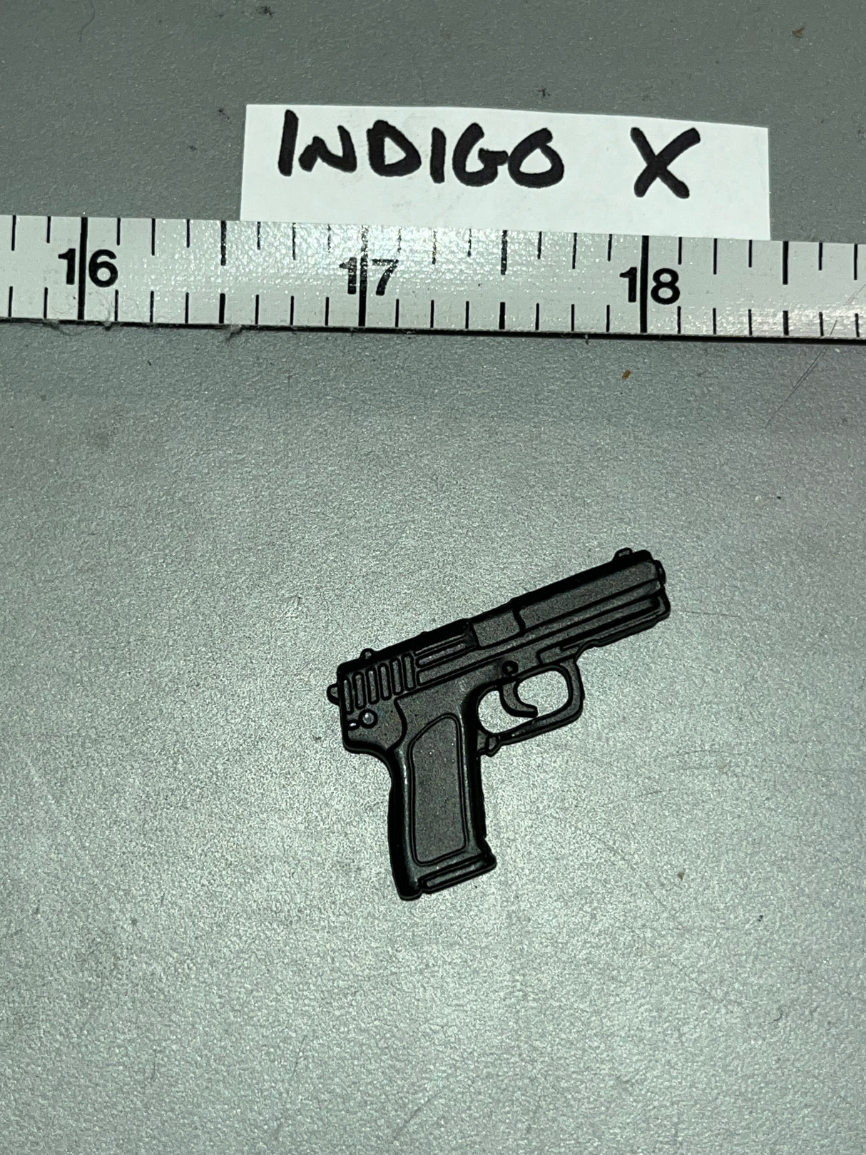 1/6 Scale Modern Era Pistol