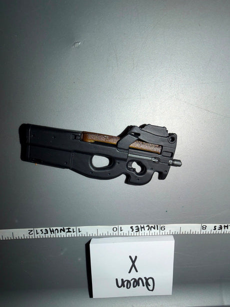 1/6 Scale Modern Era FN P90 Submachine Gun - Queen X