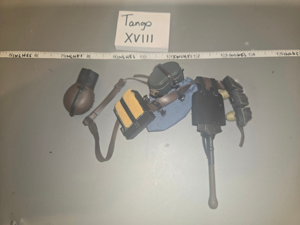 1/6 Scale WWII German Luftwaffe Fallschirmjager Field Gear Lot