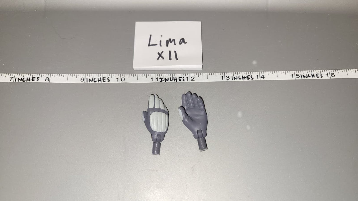 1/6 Scale Star Wars Science Fiction Gloved Hand Lot