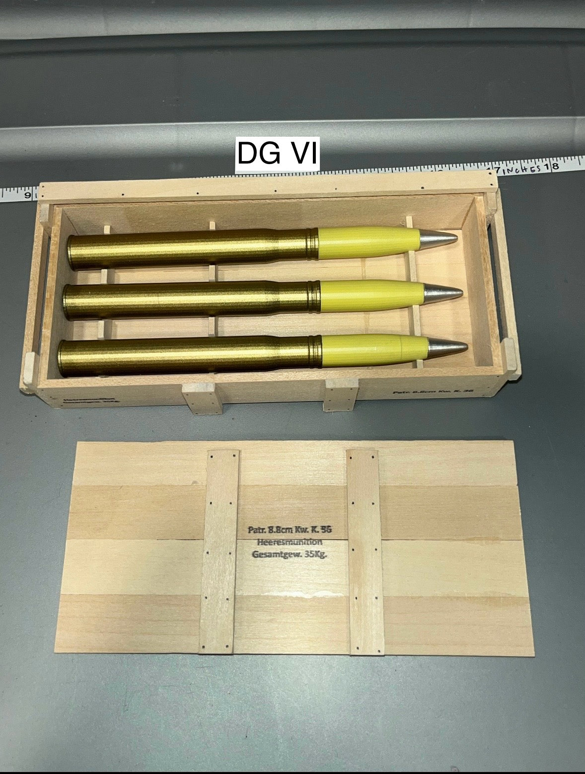 1/6 Scale WWII German 88 mm 8.8 cm Ammunition Crate with Shells