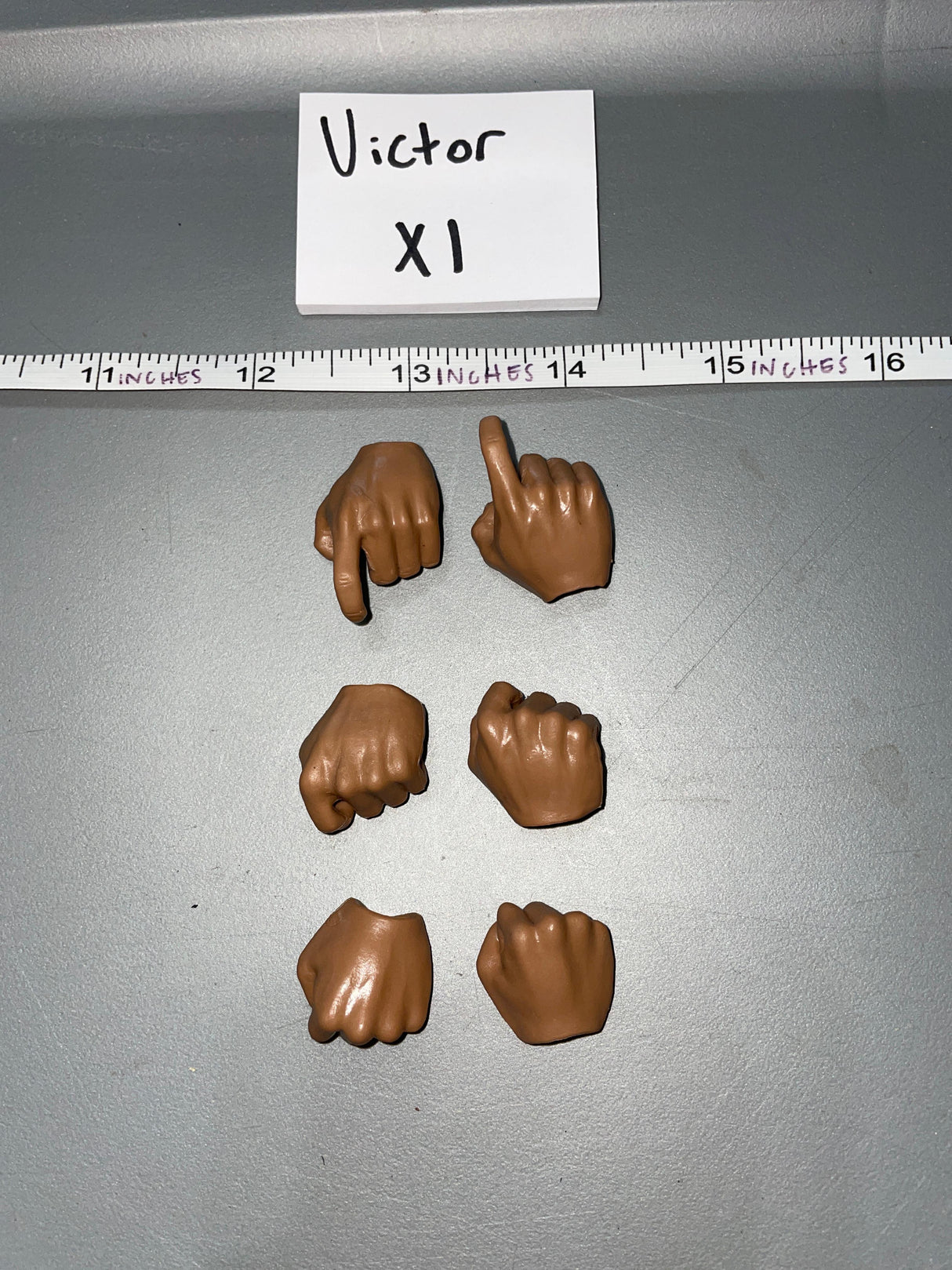 1/6 Scale Nude Figure Hand Lot