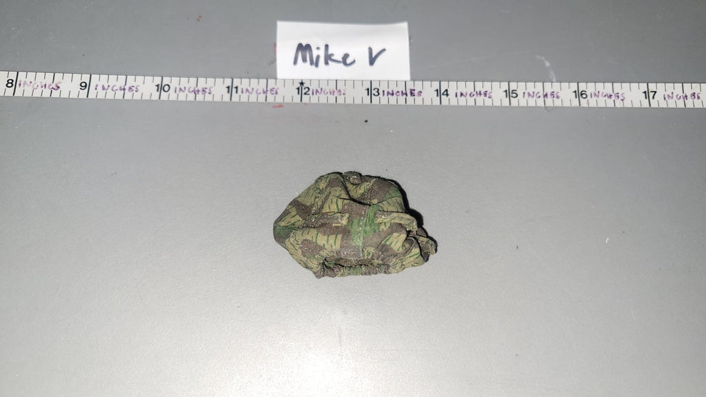 1:6 WWII German Splinter Camouflage helmet cover