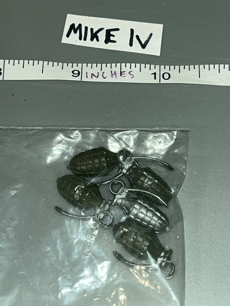 1/6 Scale WWII US Grenade Lot