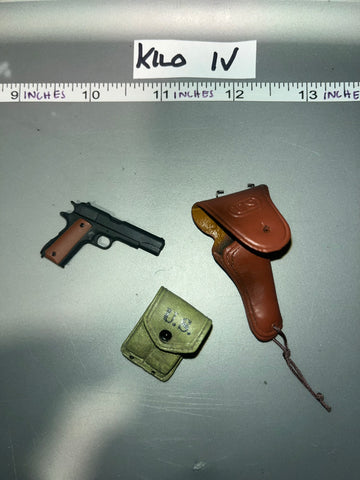 1:6 Scale WWII US .45 Pistol and Holster and Pouch