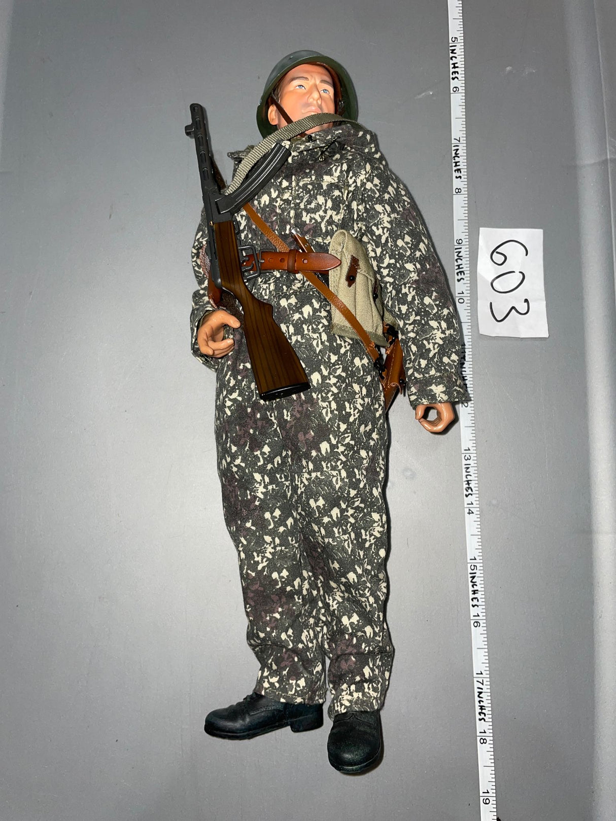 1:6 Scale WWII Russian Scout Dressed Figure - Dragon
