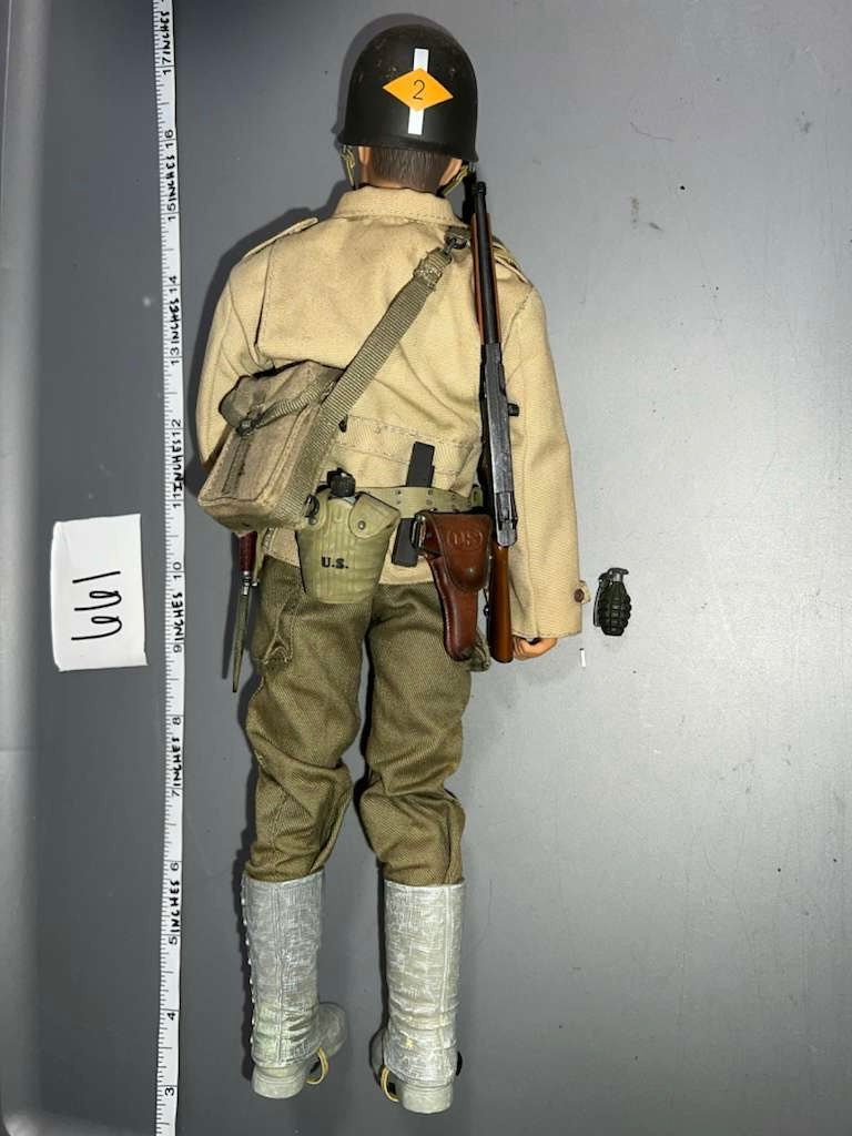 1:6 Scale WWII US Ranger Captain Dressed Figure - Dragon