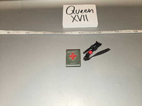 1/6 Scale WWII US Medic Pouch with Tourniquet - Queen XVII