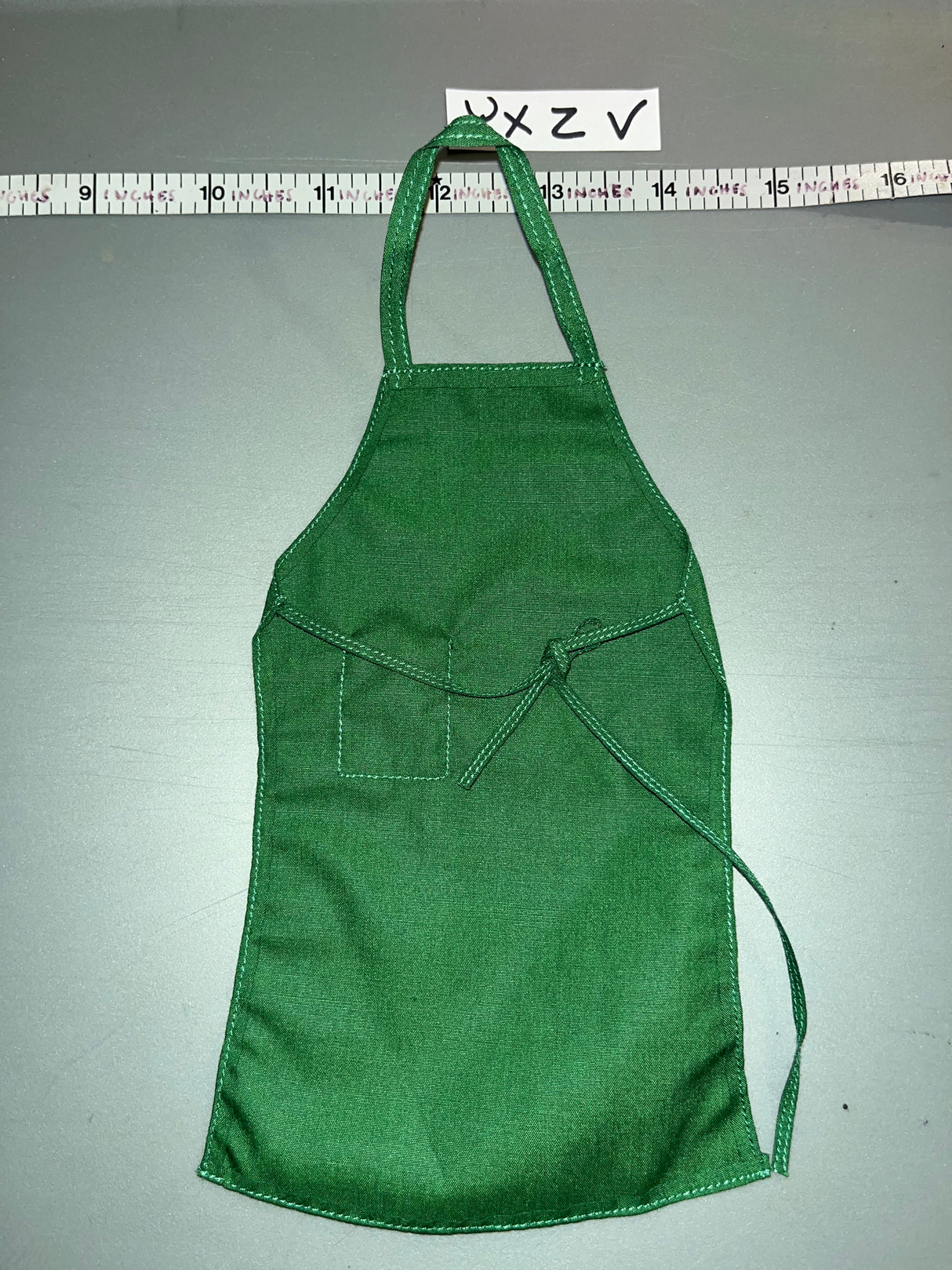 1:6 Scale Apron - Batman 1960s Alfred - Comic Book Mars Toys - Civilian