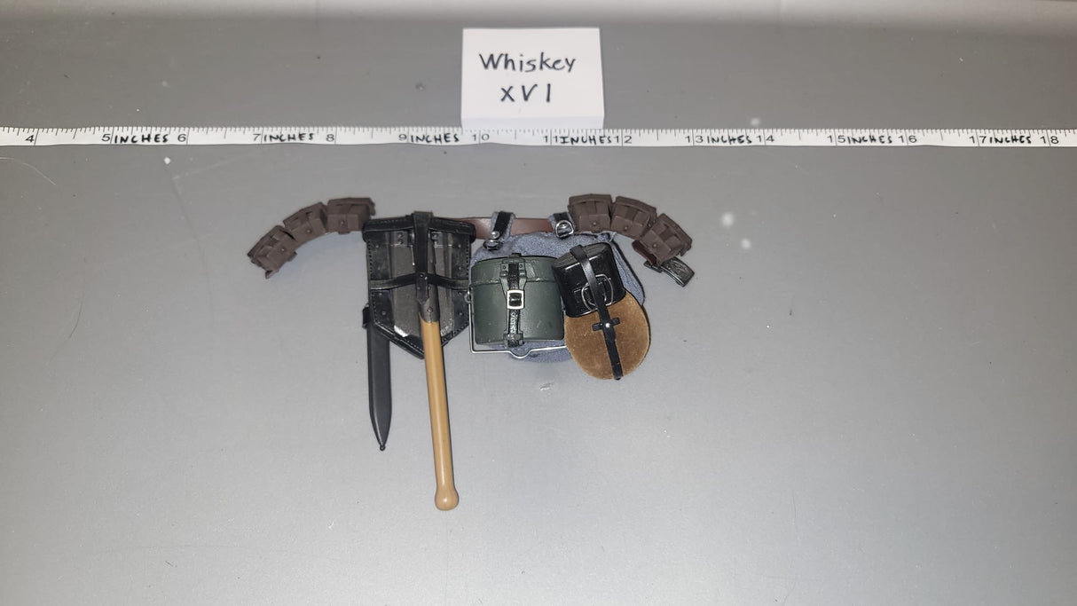 1/6 Scale WWII German Luftwaffe Fallschirmjager Field Gear Lot