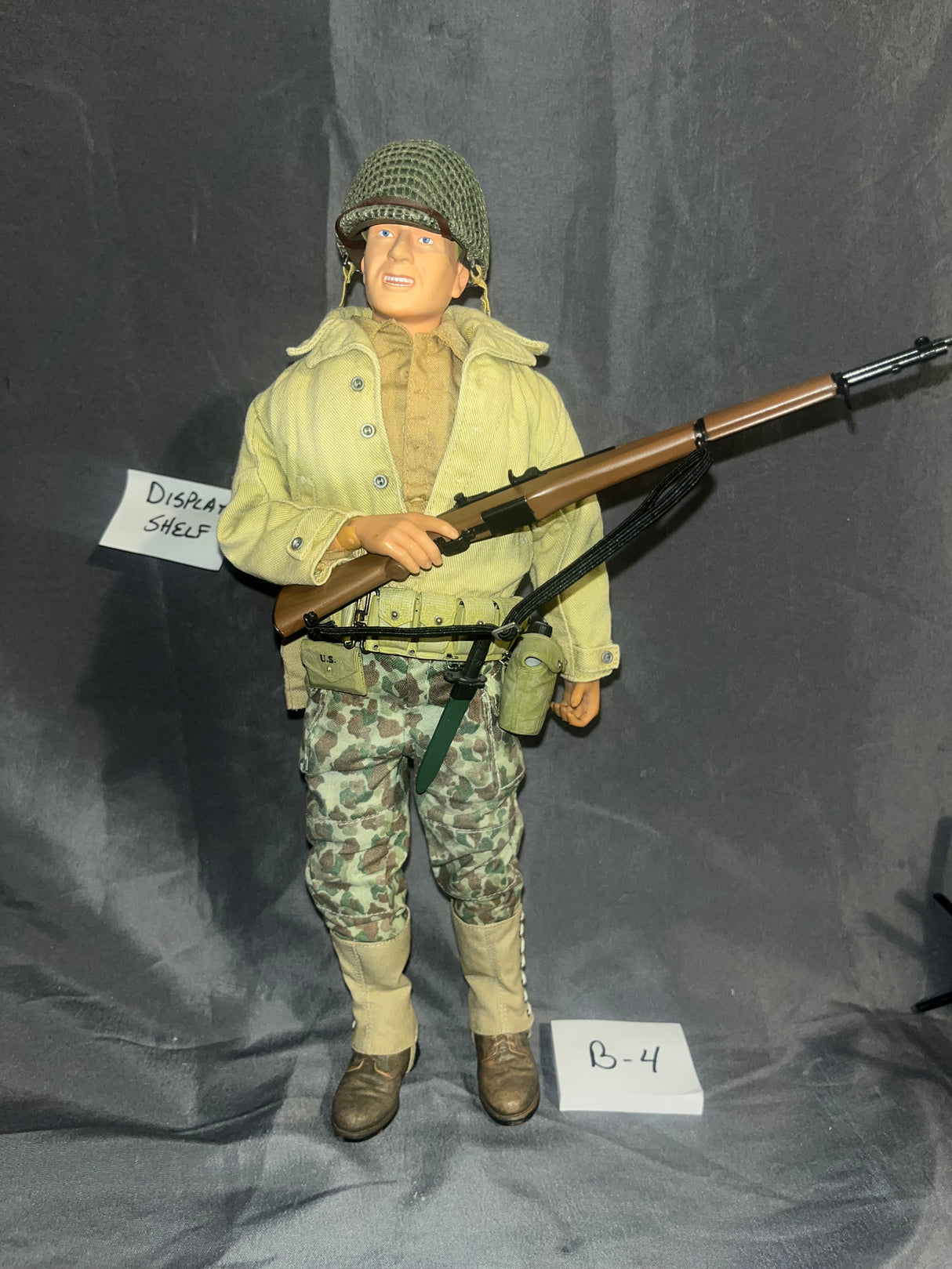 1:6 Scale WWII US Infantry Dressed Figure - Dragon