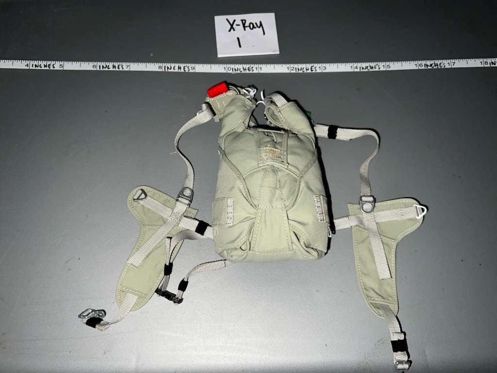 1:6 Scale Modern Halo Parachute Rig