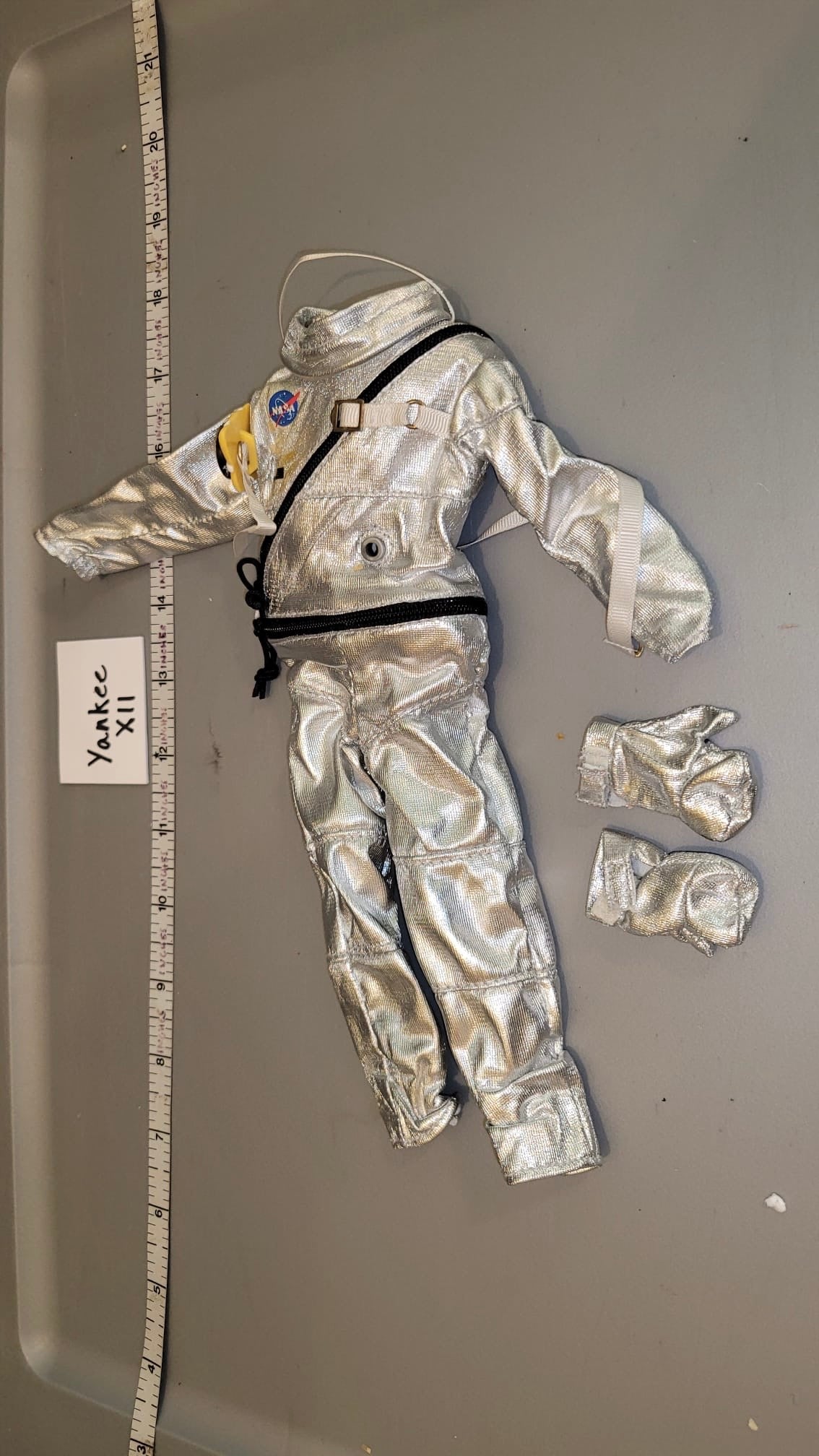 1:6 Modern Era Space Suit - Science Fiction
