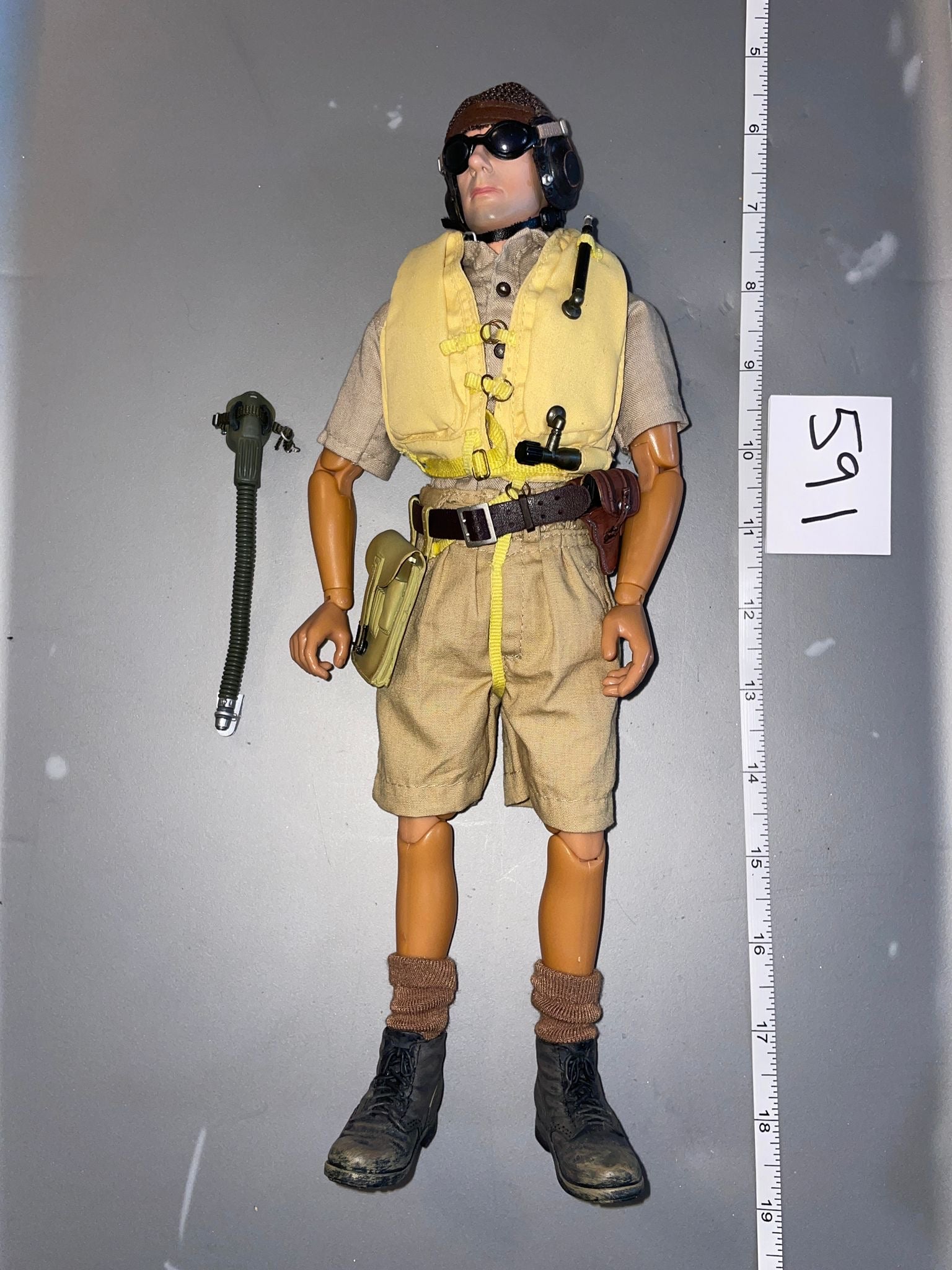 1:6 Scale WWII German Luftwaffe Pilot Dressed Figure - Afrika