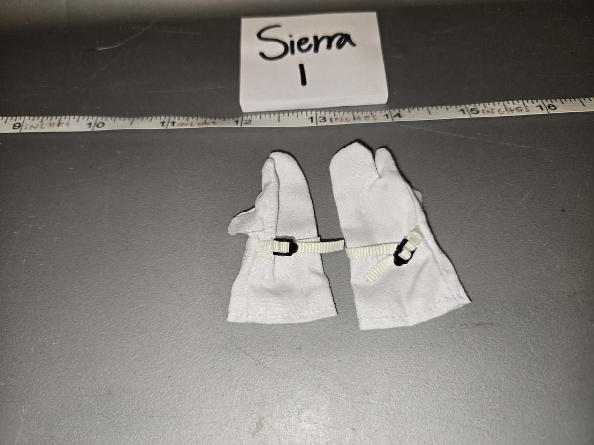 1/6 Scale Star Wars Snowtrooper White Mittens Gloves Pair - Sierra I