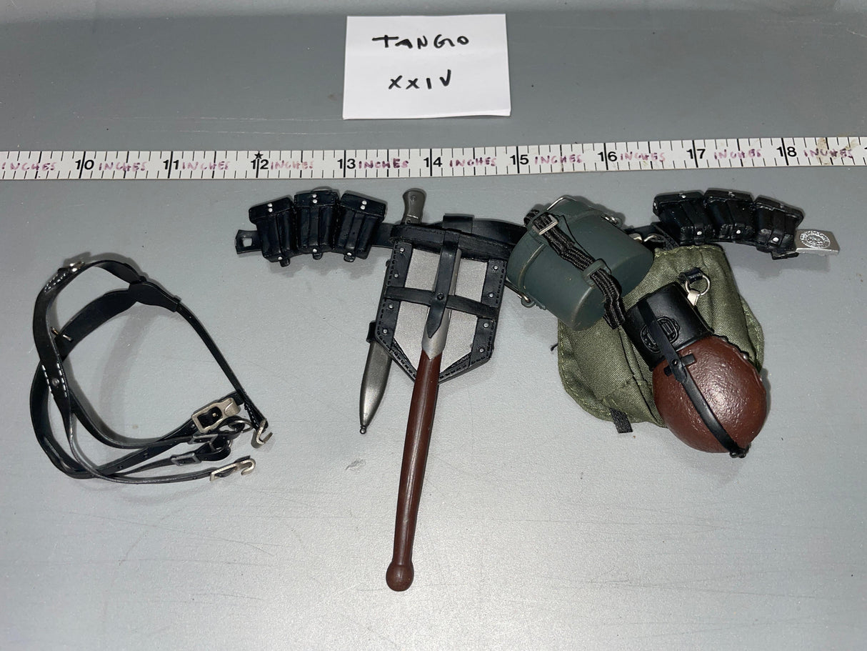 1/6 Scale WWII German Field Gear Lot