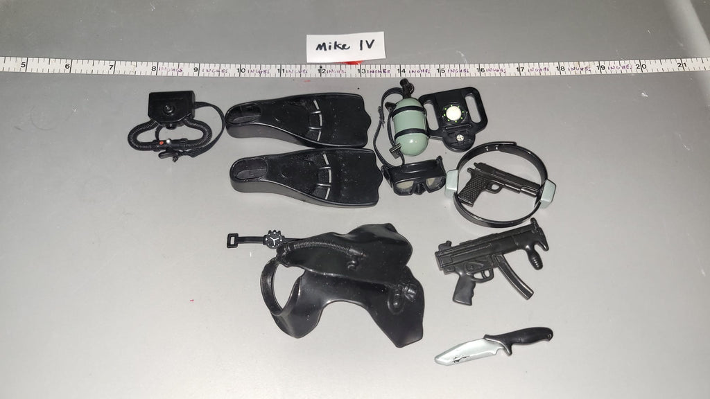 1/6 Scale Modern Scuba Seal Lot