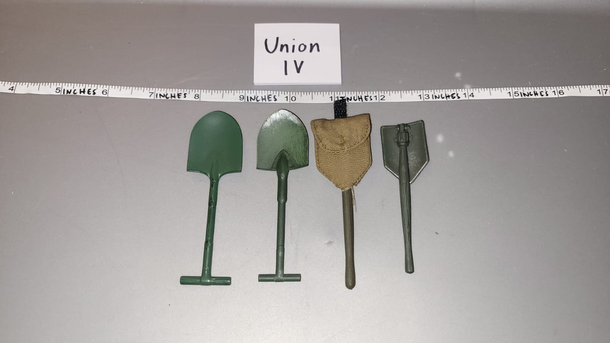 1/6 Scale WWII US Entrenching Tool Lot