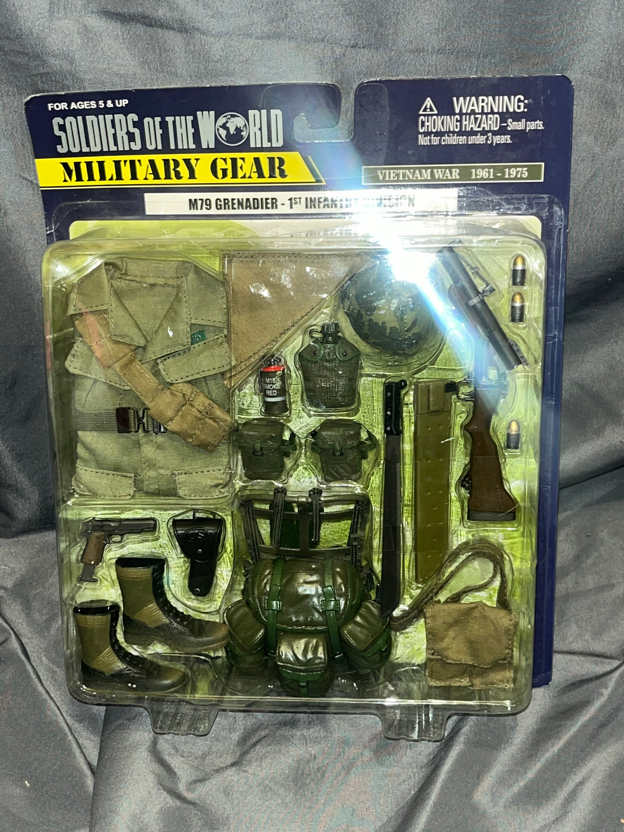 1/6 Scale Vietnam M-79 Grenadier 1st Infantry Division - Formative International SOTW Soldiers of the World NIB Uniform Set