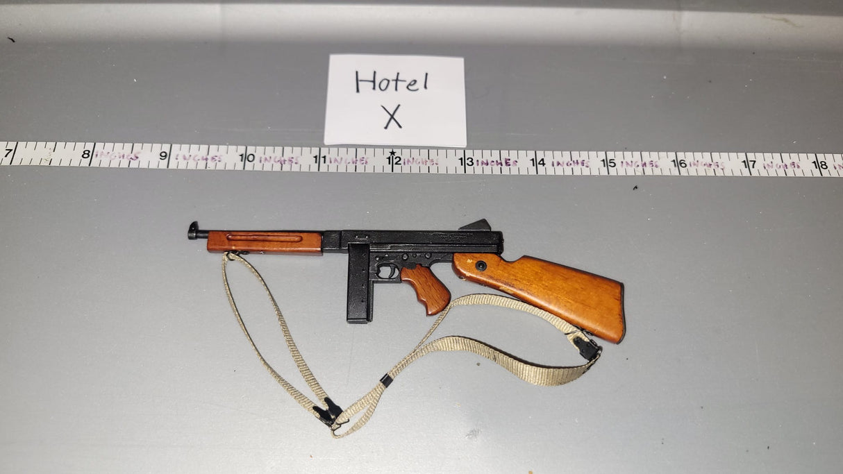 1/6 Scale WWII US Wood and Metal Thompson -