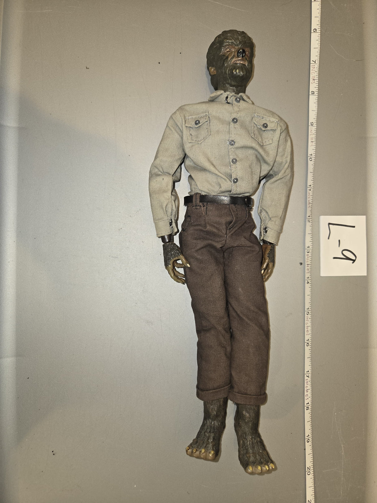 1:6 Scale Universal Monster Wolfman Dressed Figure - Sideshow