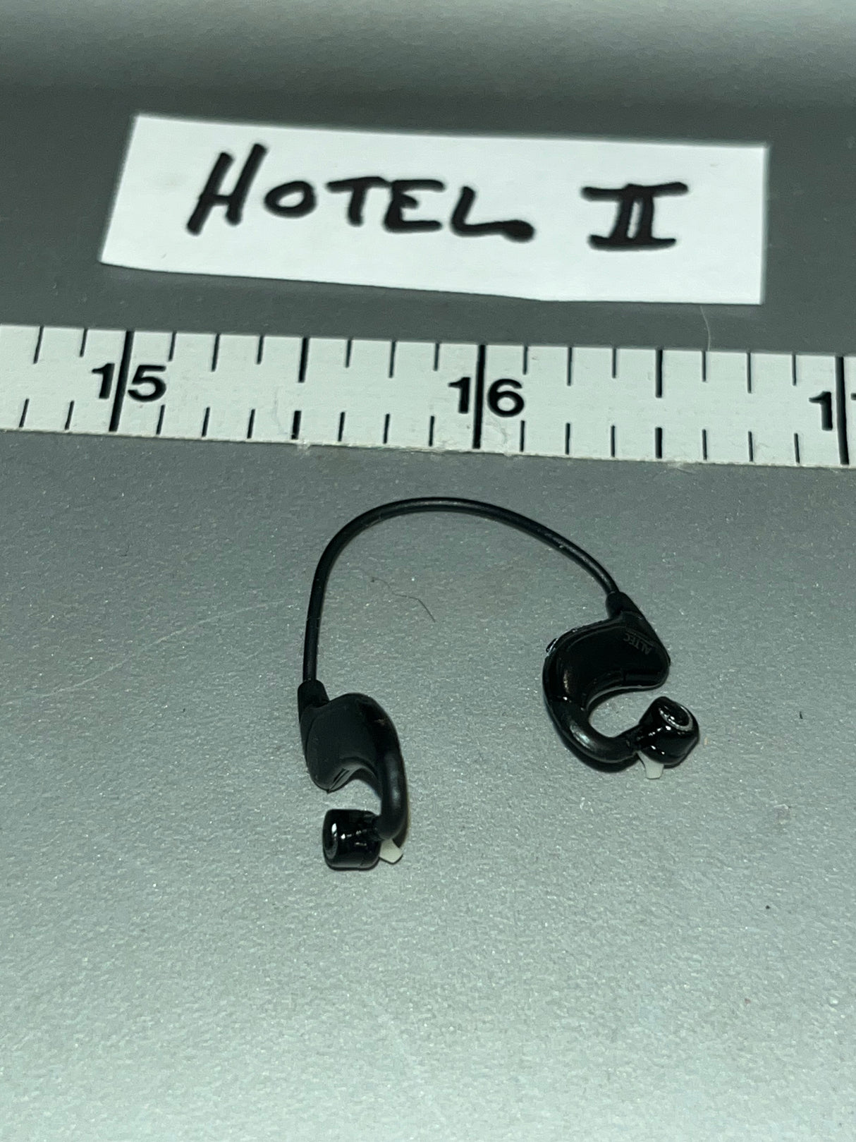 1/6 Scale Modern Era  Civilian Headphones - DAM Gangsters Kingdom