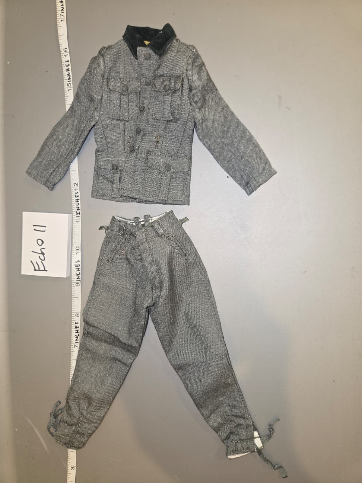 1/6 Scale WWII German Uniform - DID