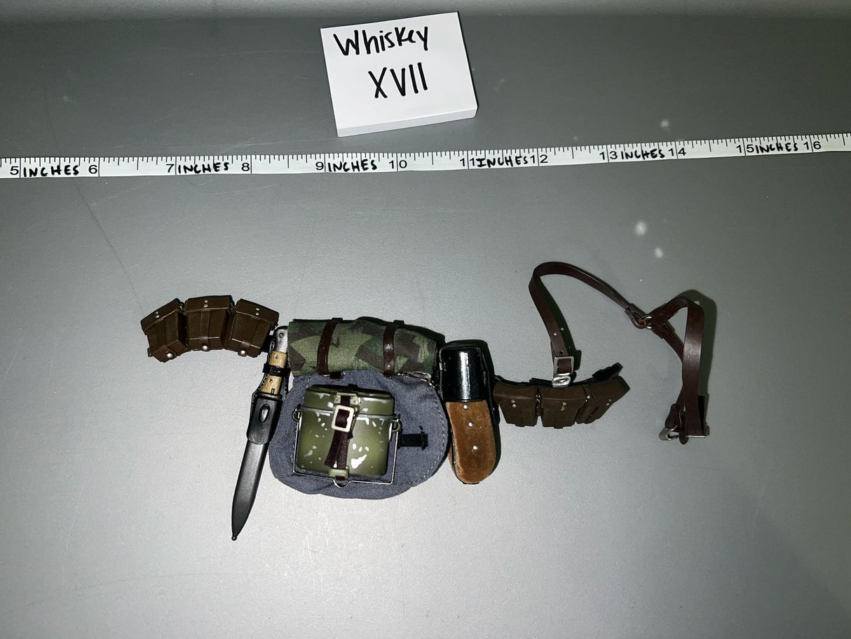 1/6 Scale WWII German Luftwaffe Fallschirmjager Field Gear Lot